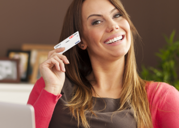 HSBC México lanza su tarjeta de crédito HSBC Zero, la única que no cobra anualidad, ni comisiones.