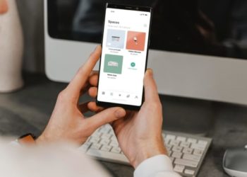 Uno de los mejores bancos del mundo está en acción de liberación de tarjetas de crédito.