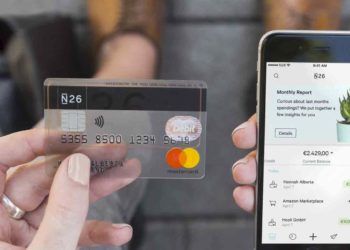 Fintech alemã chega ao Brasil e promete competir com Nubank e Banco Inter na liberação de cartões.