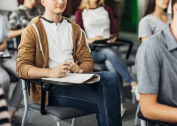 Auxílio-Estudantil-disponível